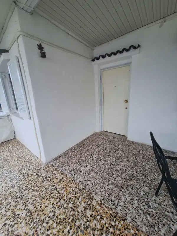 House with a yard in Kalikratia, Νεα καλικρατεια χαλκιδικης — 2 bedrooms, 5 guests