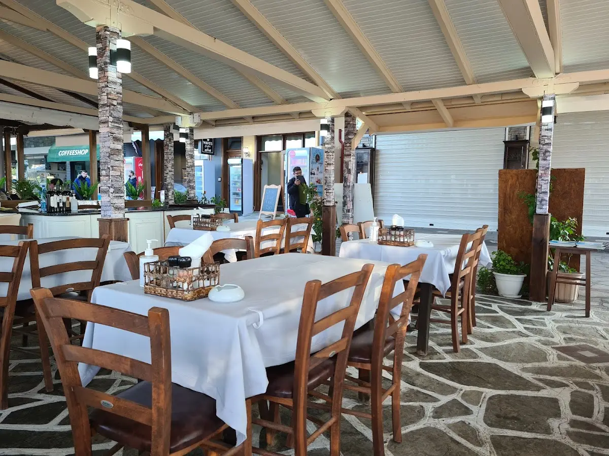 Restaurant Pirgos, Thessalonikis-Poligirou / Rentinas-Ouranoupolis, Halkidiki, Χαλκιδική, Ouranoupolis, Ουρανούπολη — traditional, seafood