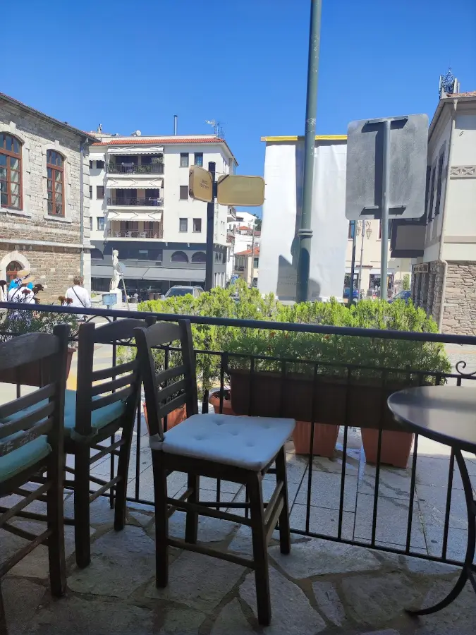 Kentrikon Coffee Bar, Politechniou, Poligiros — cafe, bar