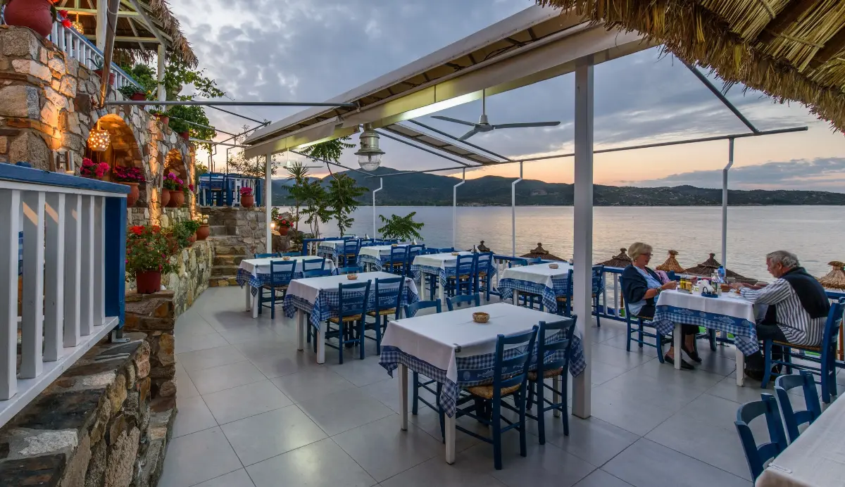 5 Koraka u Pesku, Pigaidaki — seafood, grill