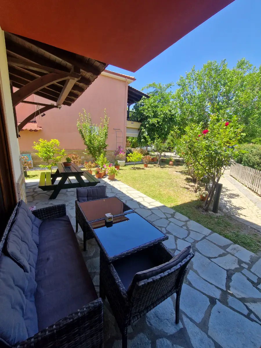 MAISONETTES IN PARADISOS BEACH 