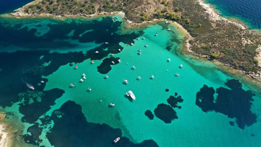 Excursie cu barca la Diaporos, Βουρβουρού, Σιθωνία — Excursii cu barca
