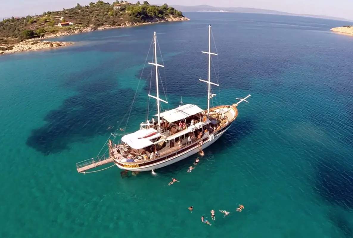 Cruză în jurul Muntelui Athos, Ουρανούπολη / Ιερισσός — Excursii cu barca