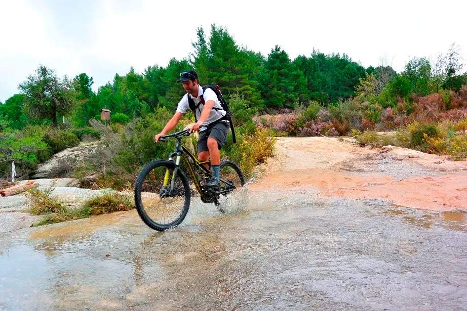 Cycling route in Sithonia, Halkidiki with beautiful nature views