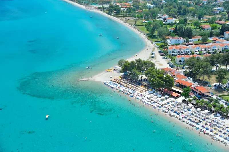 Певкохори: Абсолютният гид за Халкидики — Пътеводители, Chalkidiki Hub