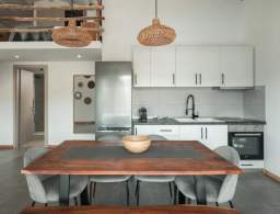Thespis Villa 2 — 2