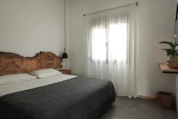 Thespis Villa 2 — 8