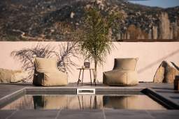 Thespis Villa 3 — 1