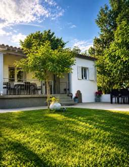 **Sandi's House** — 1