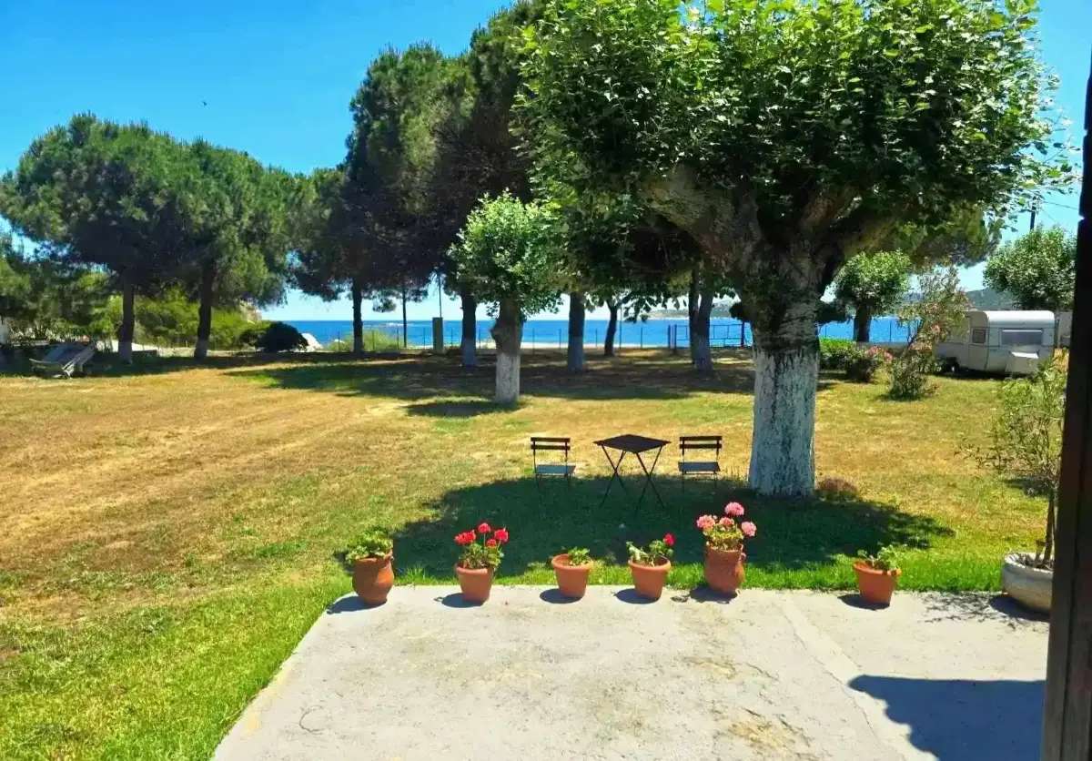 Релаксирайте в Chill InNature SeaView, Valti Beach, Sykia