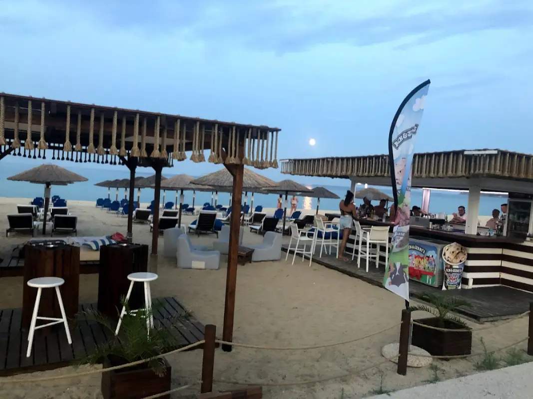 Солар Бийч Бар, Sarti — cafe