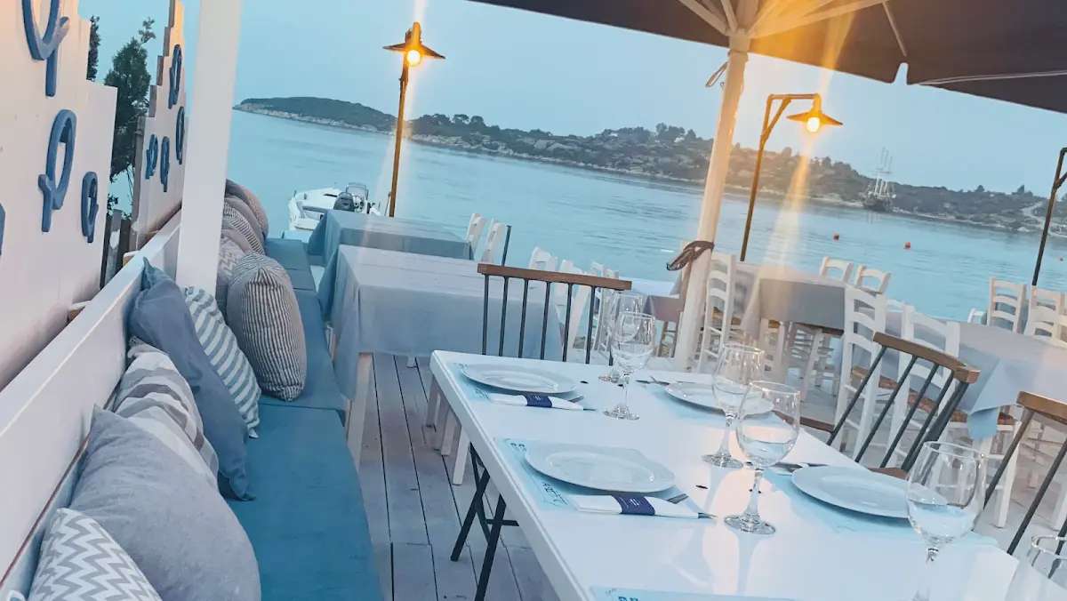 Крайбрежни ресторанти и рибни таверни в Халкидики — Храна & Напитки, Chalkidiki Hub