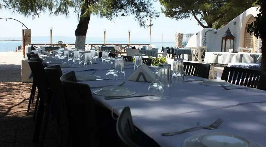 Fresh fish dishes at Panos in Neos Marmaras, Halkidiki