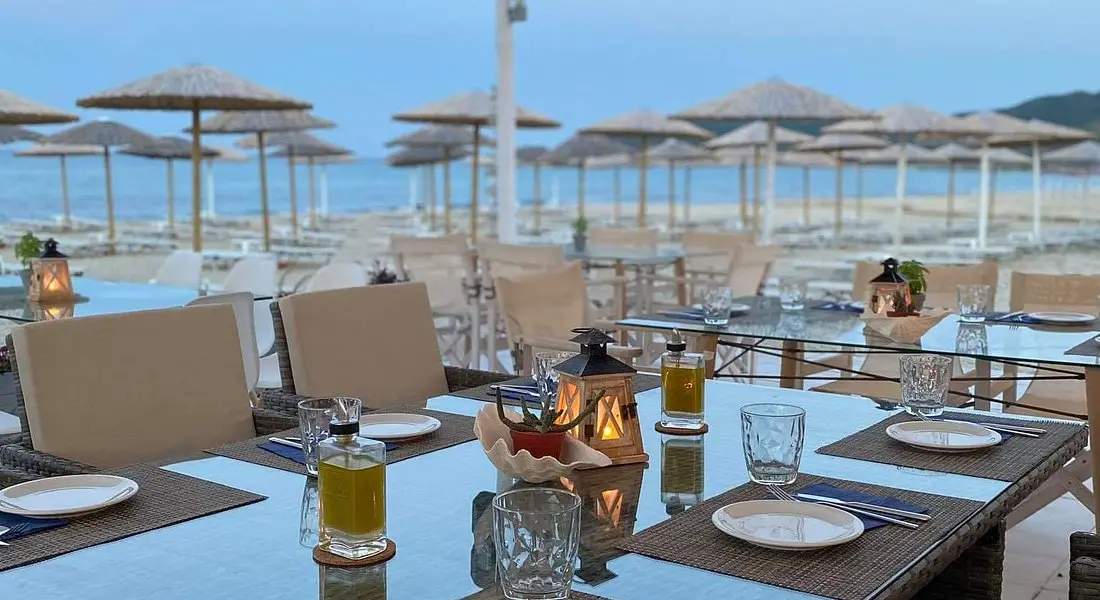 Cielo Beach Bar, SARTI, Sarti — bar