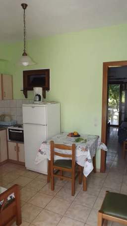 Small Apartment Near the Sea — 10