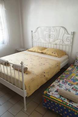 Партерна вила, Каламици — 5