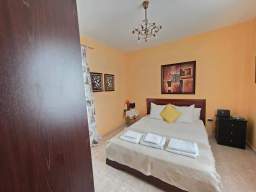 SeaView Giannas — 2