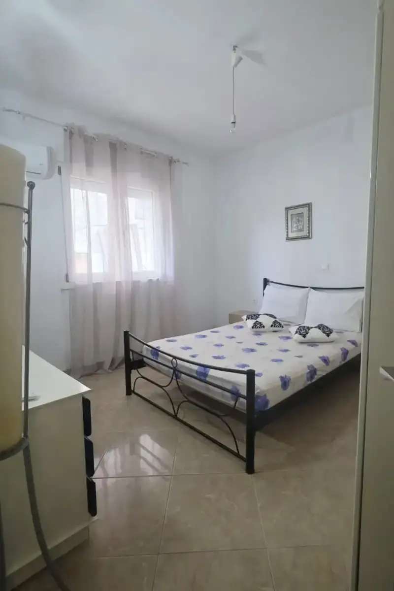 Просторен Апартамент, sykia