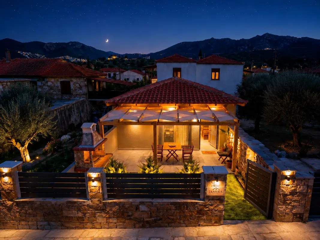 Amira House Ситония